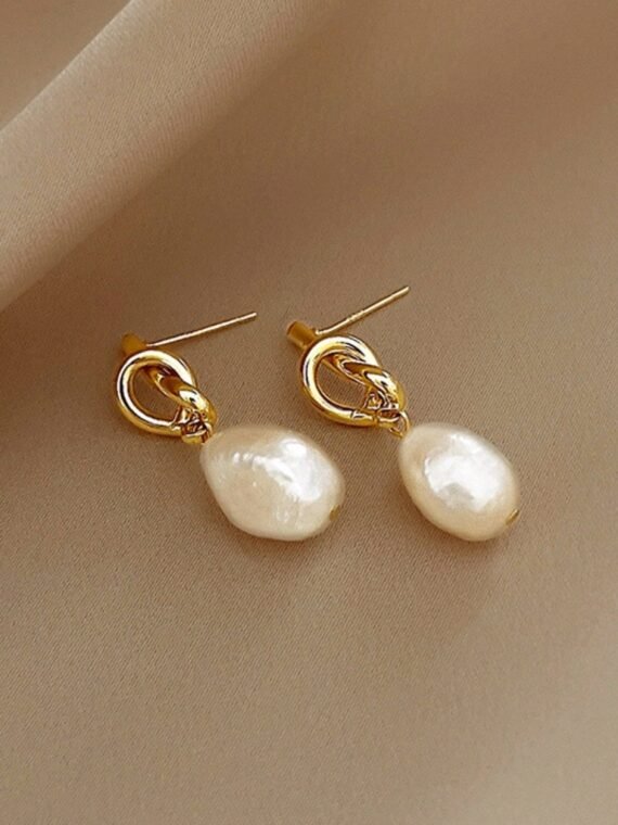 Knot pearl cute earrings