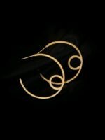 Metallic loop earrings